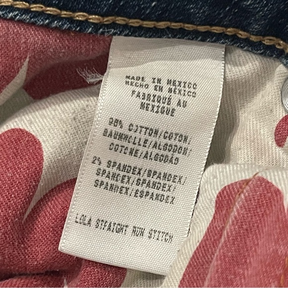 Lucky Jeans. Sz 4/27. Low rise straight-leg cut. Excellent condition. - Picture 11 of 13